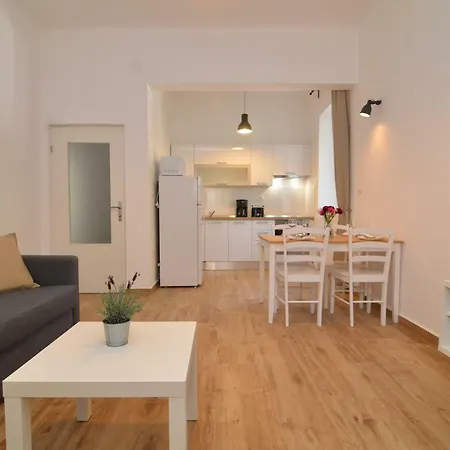 Sun Apartment