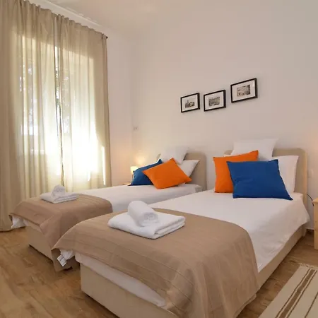 Sun Apartment